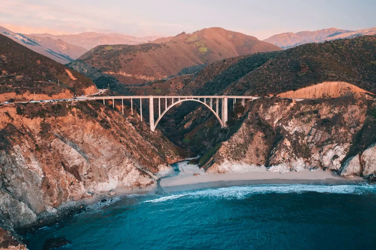 Pacific Coast Highway Tesla Roadtrip - Big Sur und Kalifornien